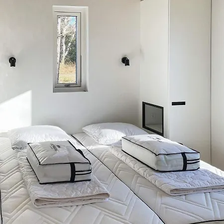 Casa vacanze 9 Person Holiday In L S