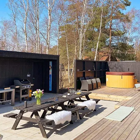 9 Person Holiday In L S Laeso